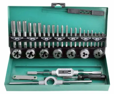 Gewindeschneider-Set AWTOOLS 32-teilig aus gehärtetem Stahl in Metallkassette