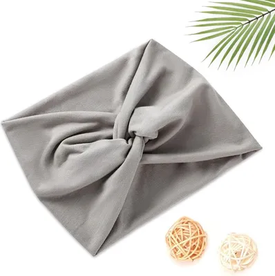 Immagine prodotto di Cerchietto in cotone liscio - Grigio morbido, elegante e versatile