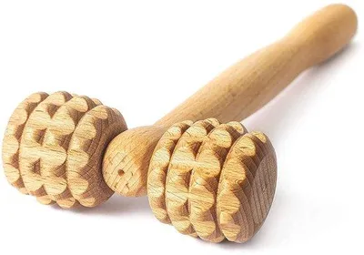 Produktbild von Famanu Gesichtsmassagegerät mit Holzgriff - für Kopf und Gesicht