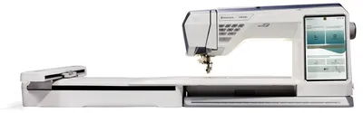 Produktbild von Husqvarna Viking Designer Epic 3 Nordic Frost mit Stickmodul