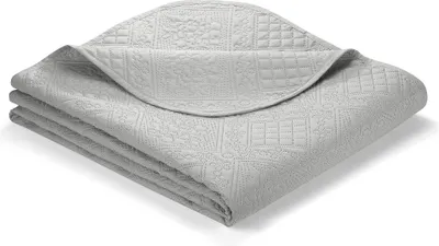 Produktbild von Ibena Tagesdecke Nancy 220x250 cm - Microfasergewebe silbergrau einfarbig, gemustert, hochwertig und leichte Decke, 100 % Polyester