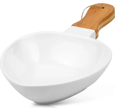 Imagen del producto de Plato de servicio de porcelana y bambú con asa