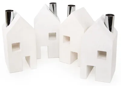 Produktbild von Logbuch-Verlag 4 Stabkerzenhalter Häuser aus Zement weiß Kerzenhalter für Stabkerzen Adventskranz Deko Haus 18 cm