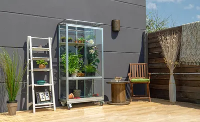 Produktbild von Vitavia Balkon- und Anlehn-Gewächshaus "Stad" aluminium eloxiert 3 mm ESG mit Rollfundament