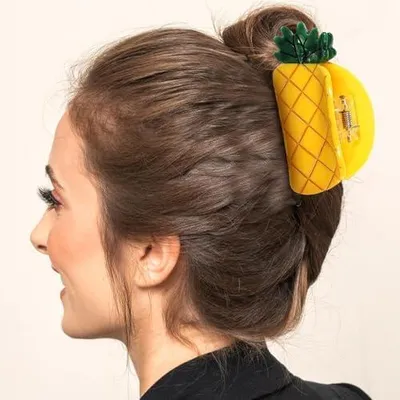 Produktbild von Lustige Haarkrallen mit rutschfestem, starkem Halt und Ananasmotiv | Frucht-Haarspangen für Frauen zum Frisieren von dünnem, feinem, langem und kurzem Haar für Sommer, Schule und Büro