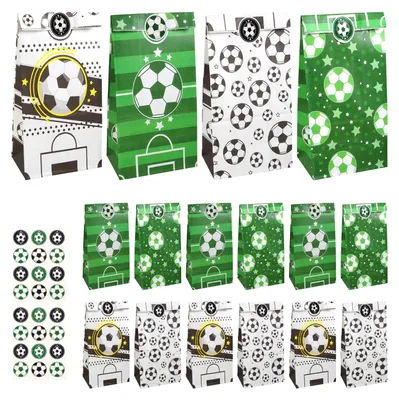 Produktbild von 16 Papierbeutel mit Fußballmotiven, jeweils mit 24 Aufklebern, ideal für Partys