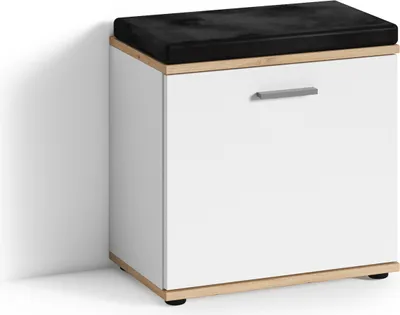 Produktbild von byliving, Sitzbank Jakob, 49x49x30 cm (BxHxT), Holzwerkstoff, Kunstleder, Melaminbeschichtung, weiß, schwarz, Eichen-Optik, 1 Tür, 1 Einlegeboden, 2 Fächer, Stauraum, weiches Sitzkissen, pflegeleicht, langlebig, modernes Design, Flurbank, Schuhschrank, silberner Kunststoffgriff