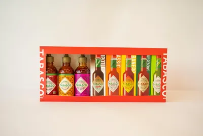 Immagine prodotto di Set regalo TABASCO®, 8 pezzi (5 bottiglie da 148 ml + 3 bottiglie da 256 ml)
