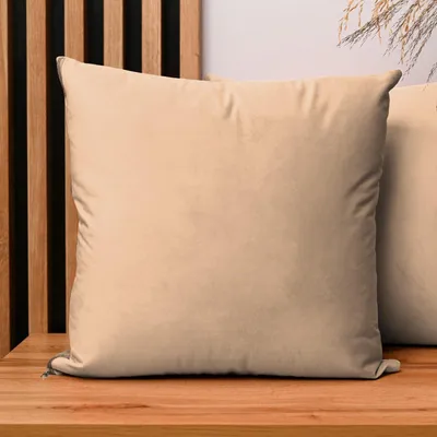 Produktbild von MG Design 2er Set Kissenbezüge 45 x 45 cm in Hellbraun - mit Reißverschluss, samtig-weich mit dezentem Schimmer, pflegeleicht & langlebig