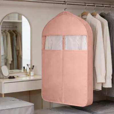 Produktbild von Transparante Kledingzak, 35x24x4 Zoll, rote Kleidertasche mit Fenster, atmungsaktive Kleidungshängertasche, stoffschützende Aufbewahrungsbeutel, für Reisen, Jassen, Hemden und hangende Kleidung.