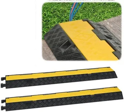 Produktbild von Famanu Kabelbrücke mit 2 Kanälen für Kabelschutz - Gummimatte für Parkplätze und Werkstätten