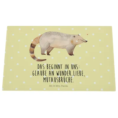Produktbild von Mr. & Mrs. Panda Glas Schneideplatte Nasenbär - Gelb Pastell - Geschenk, schneidbrett, Schneidebrett Aus, Nasenbären, Bär, Rüsselbär, Hackbrett, Schneidplatte