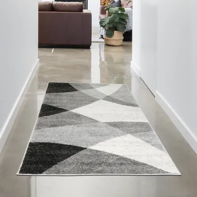 Zdjęcie produktu dla Nowoczesny abstrakcyjny dywan w kratkę w kolorze kremowym i antracytowym, rozmiar - 80x140 cm