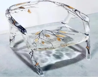 Produktbild von Stuhl Epoxidharz Design mit Naturelementen.