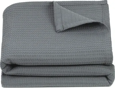 Produktbild von Kuscheldecke in 150x200 cm knitterarme und atmungsaktive Couchdecke in grau, Waffelmuster