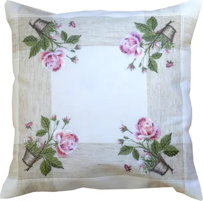 Produktbild von Kissenhülle Stickerei Rosen und Körbchen 40 x 40 cm Kissenhülle