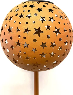 Produktbild von Solar - Metallleuchte Stars, tolle Rostoptik, Solarlampe, beeindruckende Sternenprojektion, solarbetriebene Gartenbeleuchtung Gartenstecker, Ø 18 cm, warmweiß