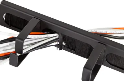 Immagine prodotto di LogiLink Professional OR106B Pannello di smistamento LogiLink 19", 1 U, 4 staffe per la gestione dei cavi