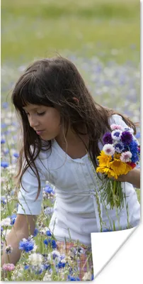 Produktbild von MuchoWow® Poster Mädchen - Blumen - Wiese 20x40 cm - Plakat - Foto