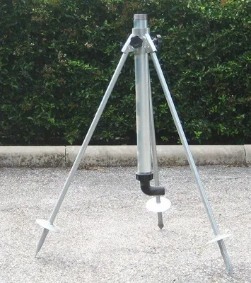 Obrázok produktu pre Trojnožka pre postrekovače s pevnými koncovkami postrekovačov 1" H80 cm Euroclamp
