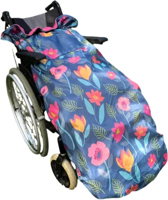 Productafbeelding van Rolstoel Deken - Wheelchair Cover - Warm en Droog Blijven - Waterdicht Fleece - 160 x 110 cm - Multicolor