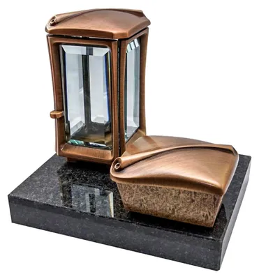 Produktbild von Grabkomposition mit Grablaterne und Weihwasserkessel auf Granitsockel