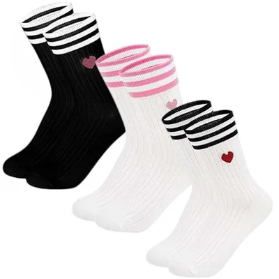 Imagen del producto de 3 pares de calcetines deportivos para mujer con estampado de corazón, ideales para yoga y gimnasio