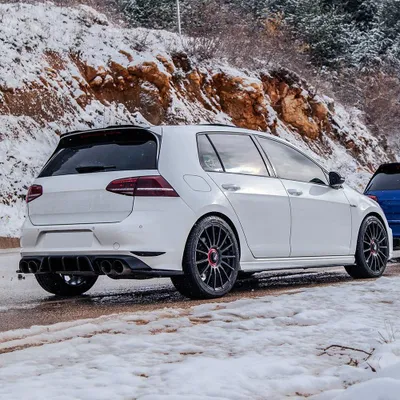 Obrázok produktu pre Spoiler na strechu, kompatibilný s modelmi VW Golf MK7 / 7.5 GTI/R/R-Line, ročníky 2013–2016