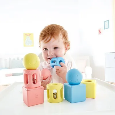 Immagine prodotto di Trio di sonagli geometrici Hape - giocattolo sensoriale per bambini