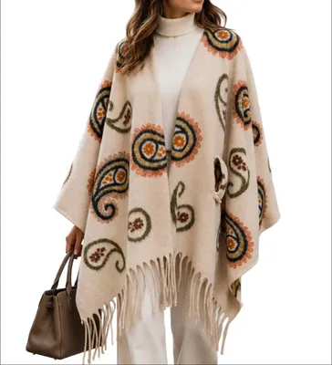 Produktbild von BZNA Strickponcho in Beige - Wolltuch mit Fransen - Poncho  ITALY