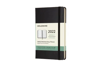 Image de Moleskine Classic, carnet personnel, noir, 12 mois, couleur unie, papier crème, 90 x 140 mm