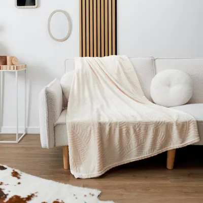 Produktbild von Cremefarbene Flanelldecke mit Prägung, 150 x 200 cm