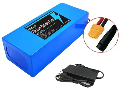 Produktbild von Lithium-Ionen-Batteriepack, 100AH Kapazität, 48V Spannung, XT60-DC-Ladegerät