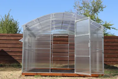 Produktbild von Ultra Starkes Gewächshaus 3x8M mit 4MM "Bruno" polycarbonat – Deine Ganzjahres-Lösung für üppige Ernten!