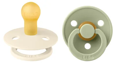 Produktbild von BIBS Colour Schnuller 2er-Pack, BPA-frei, Kirschform Nippel. Naturkautschuk / Latex, Hergestellt in Dänemark. Größe 1 (0-6 Monate), Ivory / Sage