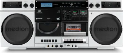 A white Medion boombox with black speakers and controls is shown against a white background.