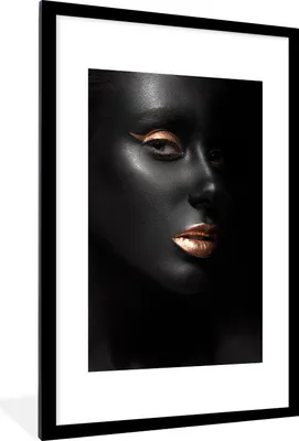 Produktbild von MuchoWow® Gerahmtes Poster Frau - Make-up - Kupfer - Schwarz 60x90 cm - Poster mit Schwarzem Bilderrahmen Wandposter Rahmen Foto Bilder - Dekoration - Wandposter Wohnzimmer - Hochwertig