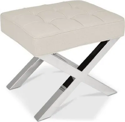 Produktbild von Casa Padrino Luxus Chesterfield Samt Hocker Beige / Silber 60 x 50 x H. 47 cm - Wohnzimmermöbel - Luxus Kollektion