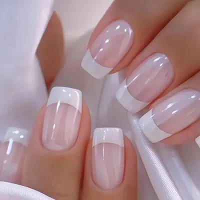 Image de Ongles artificiels style français, 24 pièces, taille moyenne, avec kit de colle