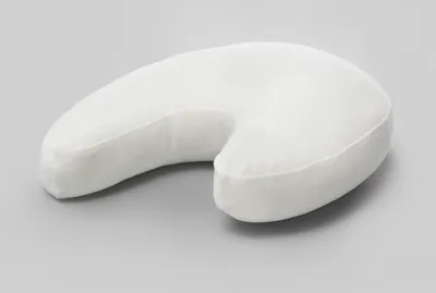 Produktbild von Dormisette by Wülfing Protect & Care - Seitenschläferkissen in Halbmondform - Breite: 0, 4 m - Länge: 0,55 m