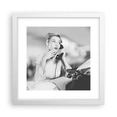 Produktbild von Gerahmtes Poster - Weißer Rahmen - Vintage Schwarzweiß Telefonieren - 30x30 cm - Wand Bild - Wanddeko - Wandbilder - Kunstposter - Wandposter - Bilderrahmen - Bilder - Kunstdruck - P2WAC30x30-4592