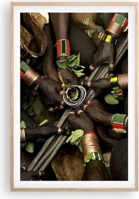 Produktbild von Gerahmtes Poster - Rahmen in heller Eiche - Äthiopien Ritual Stamm - 61x91,5 cm - Wand Bild - Wanddeko - Wandbilder - Wandposter - Bilderrahmen - Bilder - Kunstdruck - Wandbild - P2NPA61x91-4146