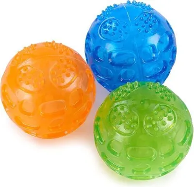 Produktbild von Hundeball Quietschend Unzerstörbar,3 Stücke Hundespielzeug Ball Set, Quietschball für Große und Kleine Hunde, Hundeball Schwimmfähig,Durchmesser 7,5cm