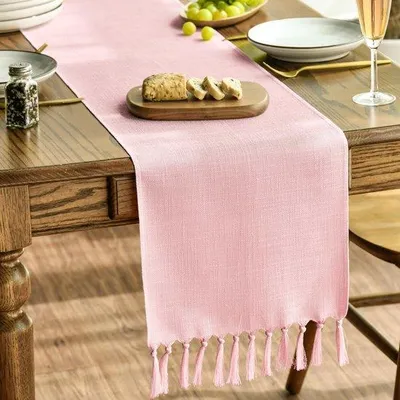 Immagine prodotto di Tovaglia rosa in stile rustico, 33x183 cm, lavabile, decorazione per feste