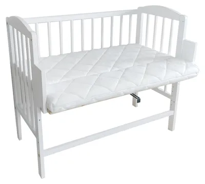Produktbild von Babybett Beistellbett 90x40 cm mit Matratze, umbaubar zu 90x55 cm, 9 mal verstellbare Liegehöhe, auch als Babywippe nutzbar, Kiefer-Vollholz in weiß