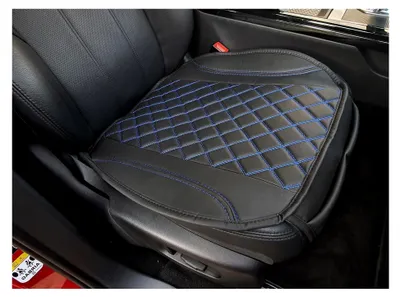 Produktbild von 1 Sitzauflage für Suzuki Grand Vitara in Schwarz/Blaue Naht (OT406)