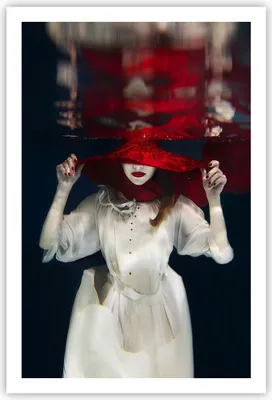 Produktbild von Poster - Poster ohne Rahmen - Mädchen Rot Hut - 61x91,5 cm - Wand Bild - Wanddeko - Wandbilder - Kunstposter - Wandposter - Bilder - Kunstdruck - Wanddekoration - Wandbild - P2XPA61x91-4305