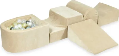 Produktbild von Schaumstoff-Spielset mit Hügel und Mikro-Bällepool – samtweiches Beige mit Bällebadbällen 100 Stück / Hellgold, Silber, Perlmutt, Transparent