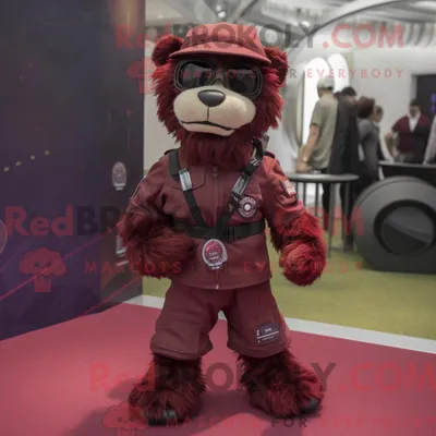 Immagine prodotto di Personaggio mascotte REDBROKOLY di un servizio aereo speciale dei Maroon vestito con culotte e fasce per la testa
