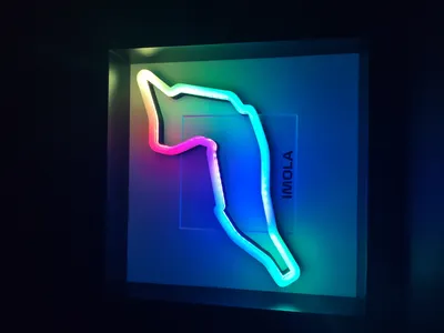 Produktbild von Imola LED RGB Rennstrecke, Formel 1 Kunstlicht, F1 Strecke LED Bahrain F1 Geschenk Formel 1
